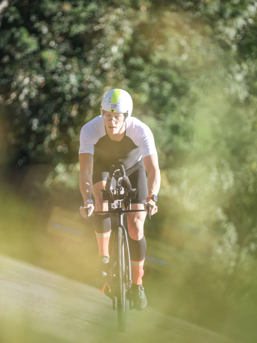Danny Verdel on the time trial bike during the bike leg of Ironman 70.3 Duisburg 2025